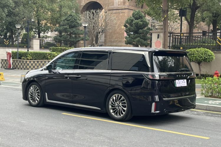 Used VOYAH Dream 2024 PHEV Ultra-Long Range Flagship Edition