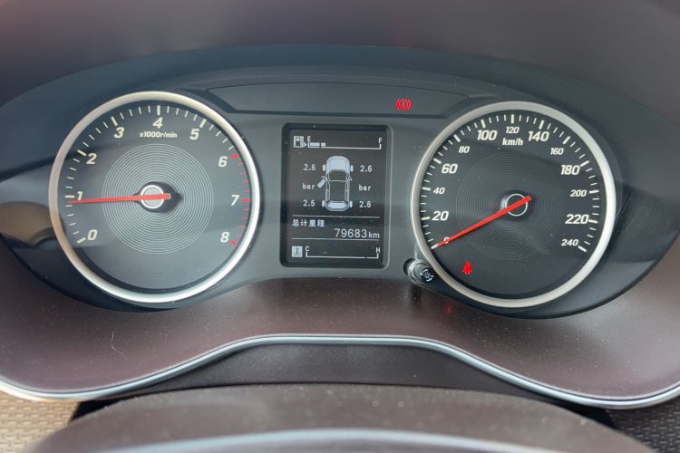 Used Baojun 730 2017 1.5T Manual Fashion Version 7 Seats China V Emission Standard
