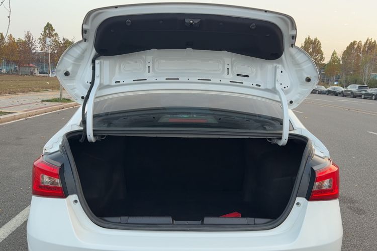 Used Chery Arrizo 5 2018 1.5L Manual Tribute to Youth Edition