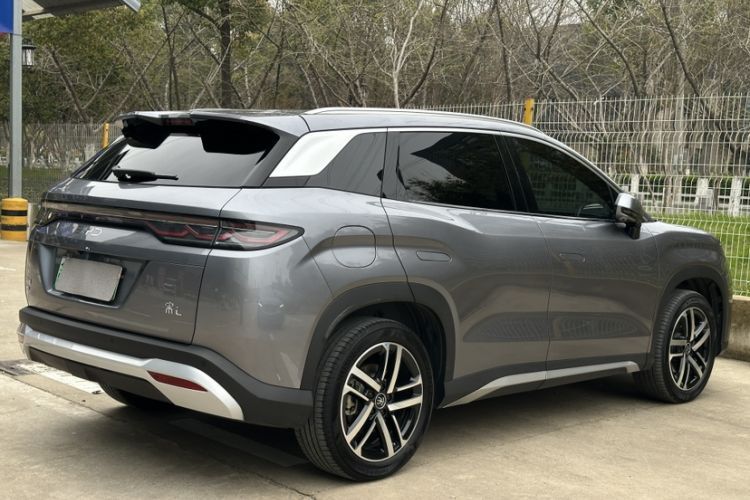 Used BYD Song L DM-i 2024 112 km Beyond Edition Exterior 7