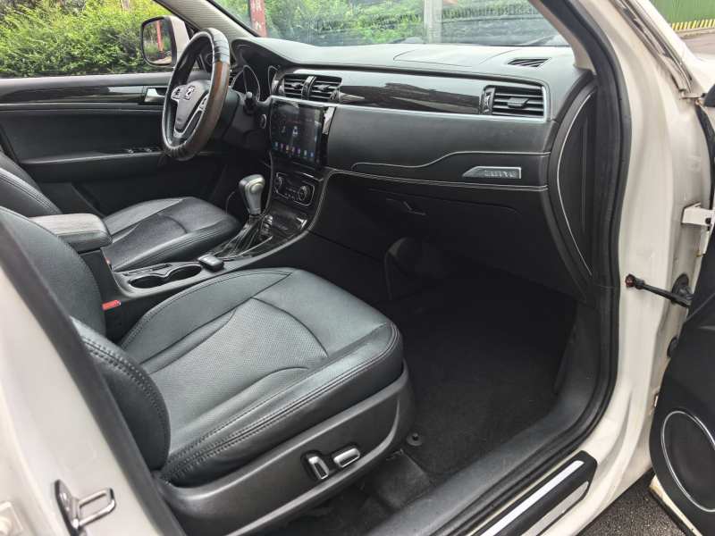 Used Zotye T600 2015 2.0T DCT Prestige Edition — 8