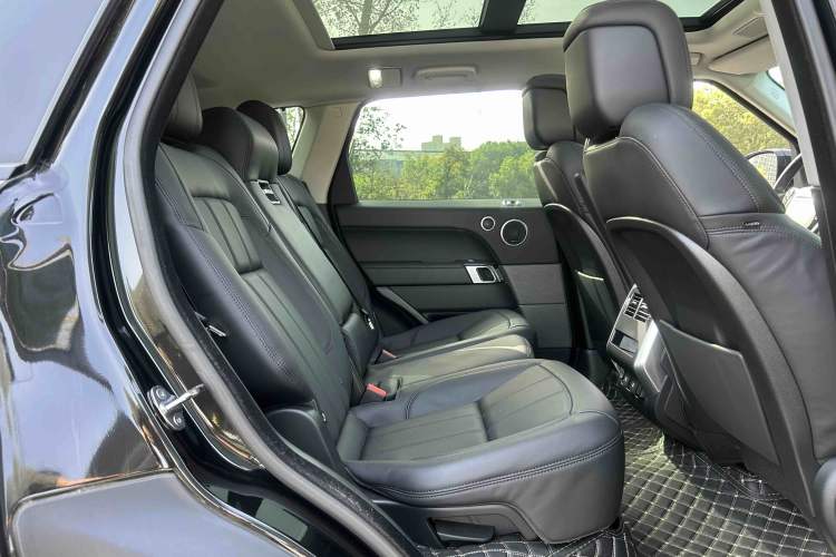 Used Land Rover Range Rover Sport 2021 3.0 L6 SE