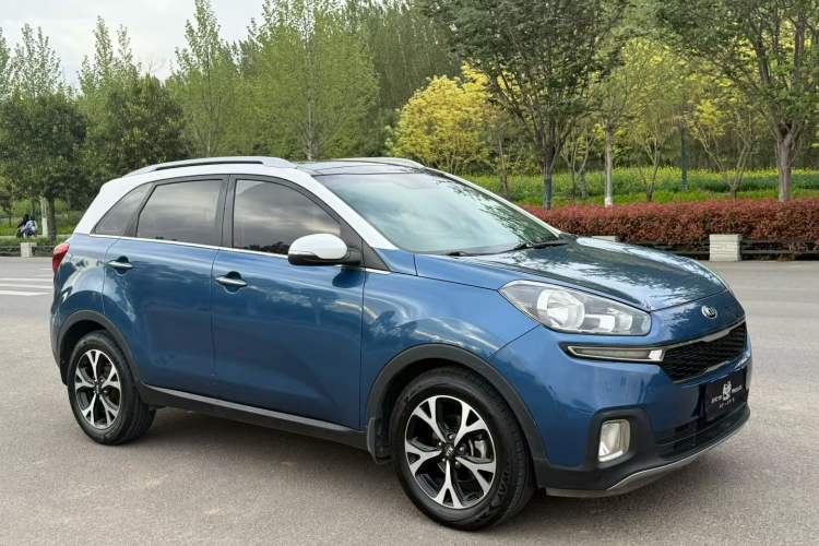 Used Kia KX3 2015 1.6L Automatic Two-Wheel Drive DLX Exterior 6