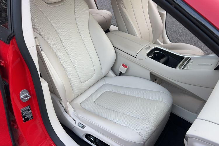 Used Hima Luxeed S7 2025 785 km Ultra