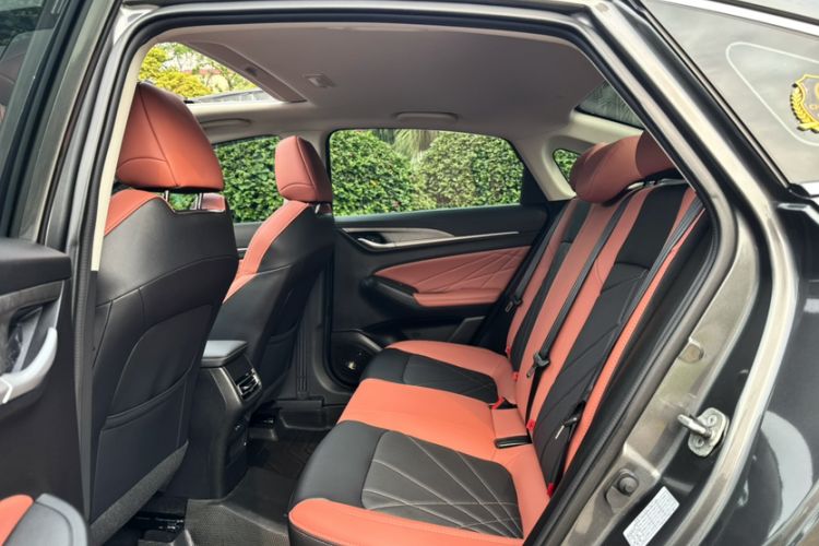 Used CHANGAN Eado 2023 Changan Edition PLUS Blue Whale NE 1.4T GDI DCT Prestige Version
