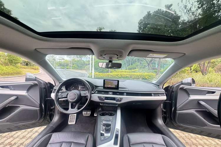 Used Audi A5 2017 Coupe 40 TFSI Fashion Model