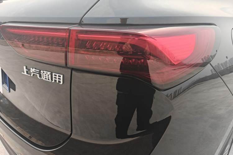 Used Buick Envision 2025 25T Entry-Grade Platinum Edition
