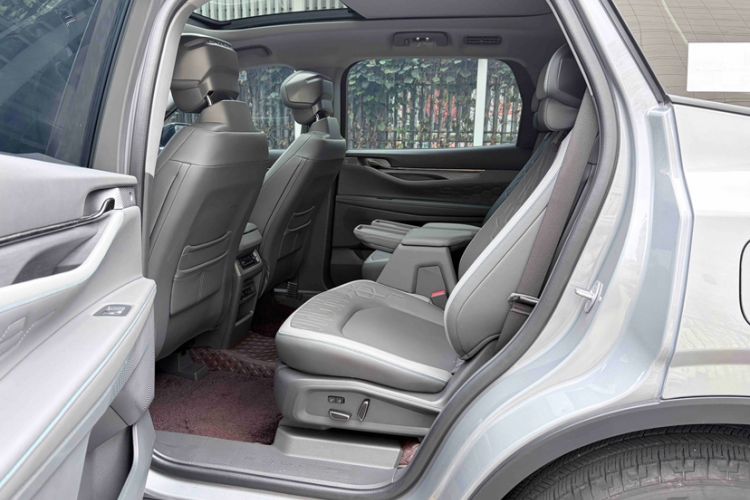 Used Ford Edge 2023 Ford Explorer L 2.0T EcoBoost Two-Wheel Drive 7-Seater Luxury Model
