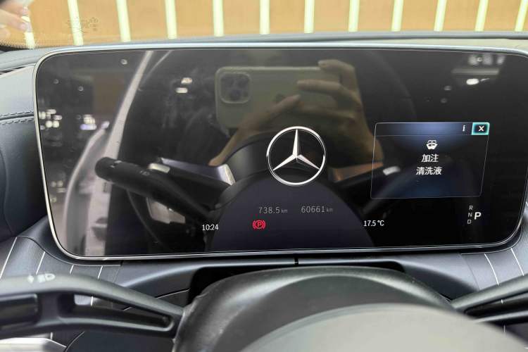 Used Mercedes-Benz C-Class 2022 Restyled C 260 L Sport Edition Odometer Close Up