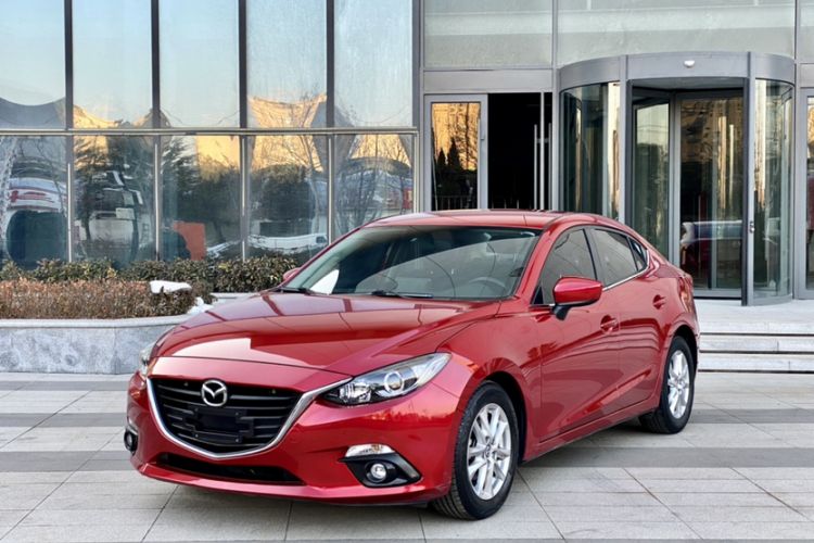 Used Mazda 3 Axela 2016 Sedan 1.5L Manual Comfort Model