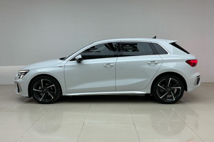 Used Audi A3 2024 Sportback 35 TFSI Fashionable Sports Model
