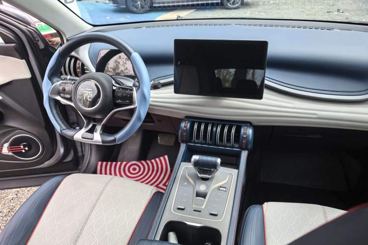 Used BYD Yuan PLUS 2022 510 km Luxury Version Interior 2