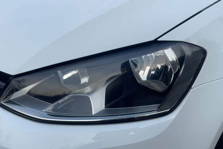 Used Volkswagen Golf 2016 230TSI Automatic Comfort Version
