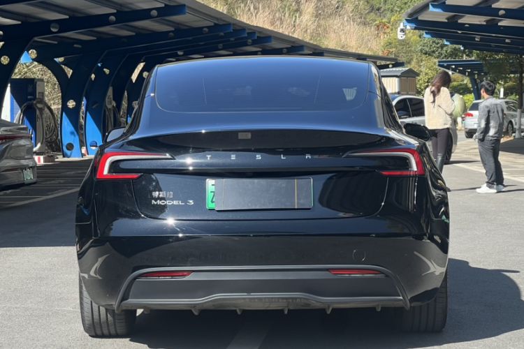 Used Tesla Model 3 2025 Rear-Wheel-Drive Version