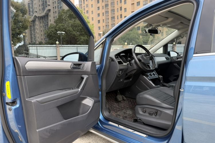 Used Volkswagen Touran 2018 Volkswagen Touran L 280TSI DSG Boundary Luxury Edition 7 Seats China V Emission Standard