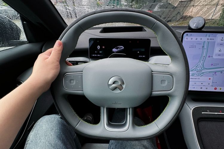 Used Nio ET5T 2025 Model Champion Commemorative Edition, 75kWh Touring Exterior 10