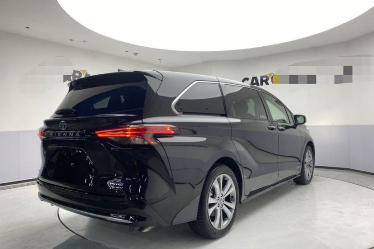 Used Toyota SIENNA 2024 2.5L Hybrid Prestige Deluxe Edition