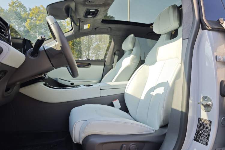 Used Leapmotor C01 2022 Four-Wheel Drive Dual-Motor High-Performance Version