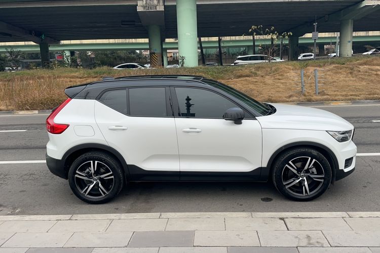 Used Volvo XC40 2022 T4 Four-Wheel Drive Smart & Dynamic Sport Edition
