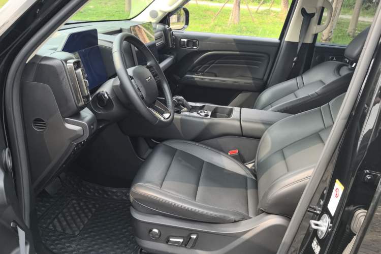 Used Haval Raptor New Energy 2023 Hi4 145 Explorer Edition Interior 2