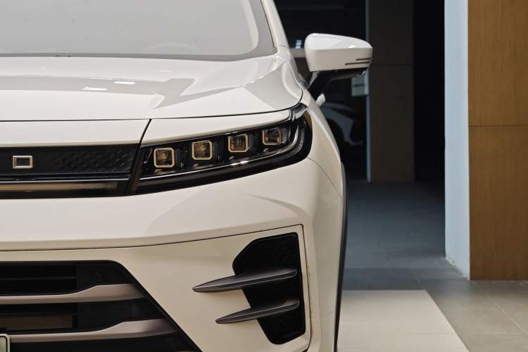 Used EXEED Zhuifeng C-DM 2022 1.5 TCI-DHT 105 km "Chengfeng Qi" Edition