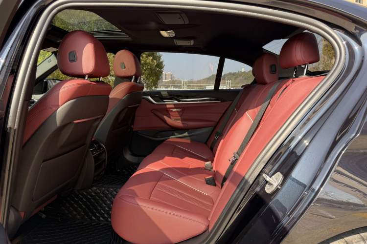 Used BMW 5 Series 2021 525Li M Sport Package