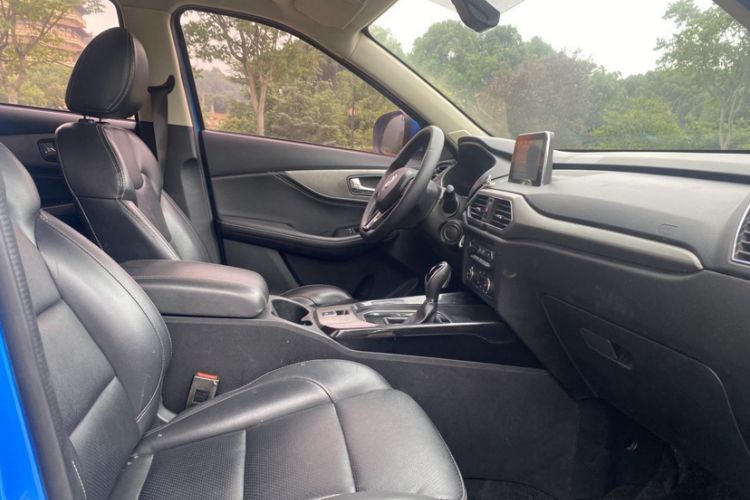 Used Dongfeng Fengon S560 2018 1.8L CVT Urban Model 5 Seats
