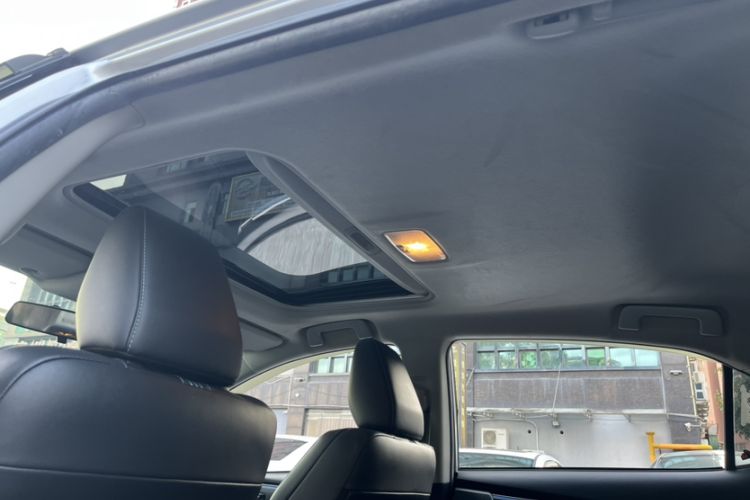 Used Toyota Levin 2018 Dual-Engine 1.8H GS-V E-CVT Prestige Version China VI Standard