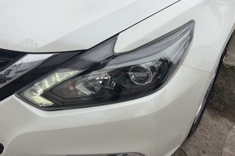Used Nissan Teana 2016 2.0L XL Comfort Edition Left Front Headlight