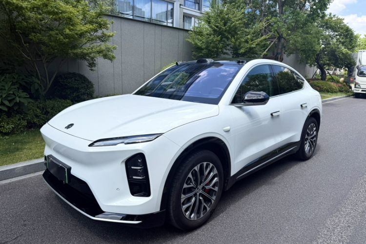 Used Nio EC6 2025 75 kWh