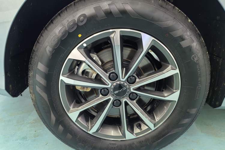 Used BYD Destroyer 05 2024 HONOR Edition DM-i 55KM Luxury Model Exterior 7