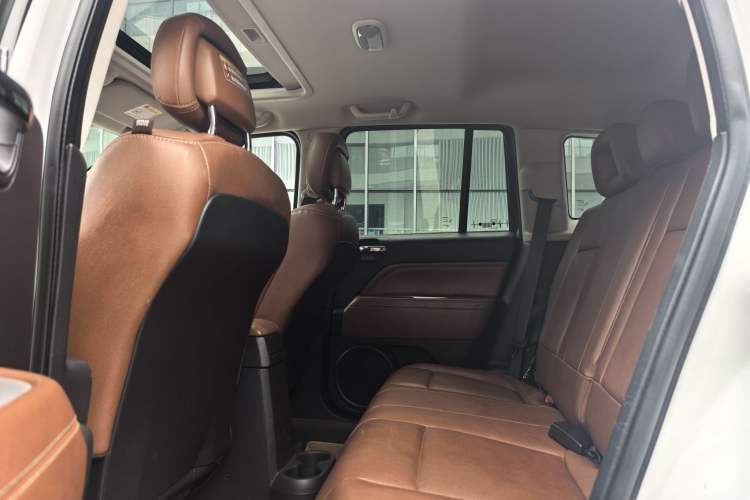 Used Jeep Compass 2014 Revised Version 2.4L Four-Wheel Drive Luxury Navigation Edition
