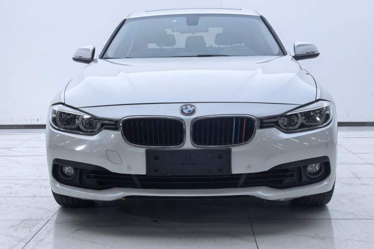 Used BMW 3 Series 2017 318i Fashion Model
