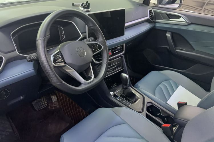 Used Volkswagen Tharu 2023 300TSI Two-Wheel-Drive Full Moon Edition Audio And AC Panel