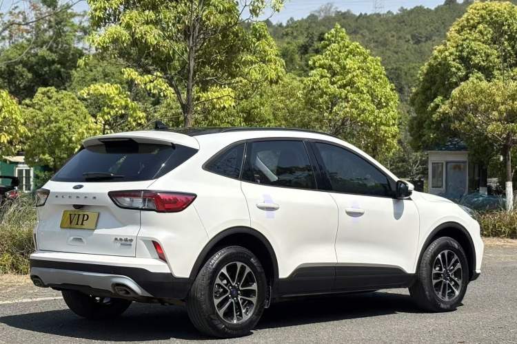 Used Ford Escape 2020 EcoBoost 245 Two-Wheel-Drive Comfort Edition Exterior 4