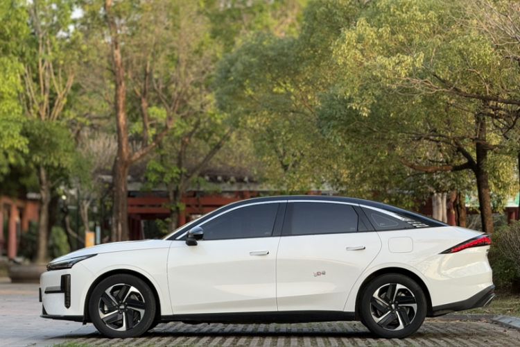 Used Geely Galaxy L6 2023 125km MAX