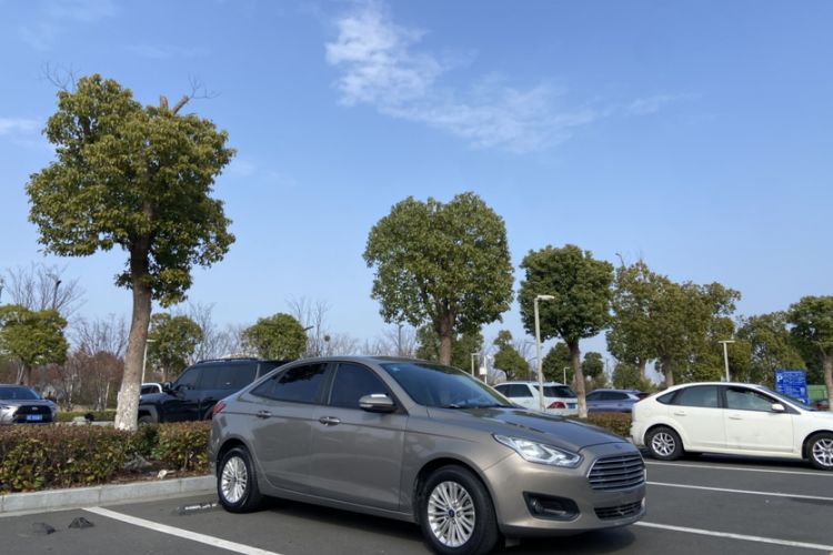 Used Ford Escort 2015 1.5L Automatic Comfort Edition