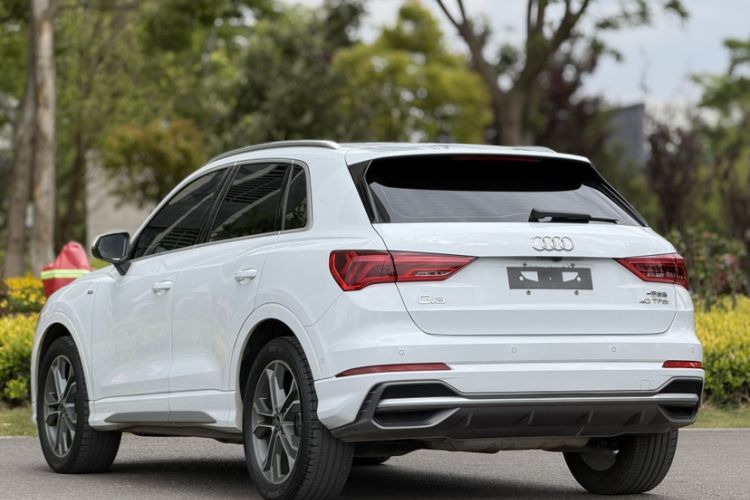 Used Audi Q3 2022 40 TFSI Fashion Dynamic Model