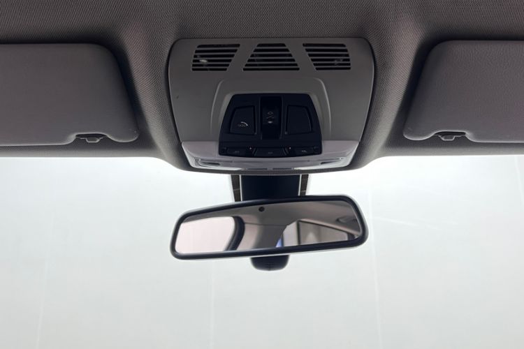 Used BMW 3 Series GT 2019 320i Sport Edition Interior 13