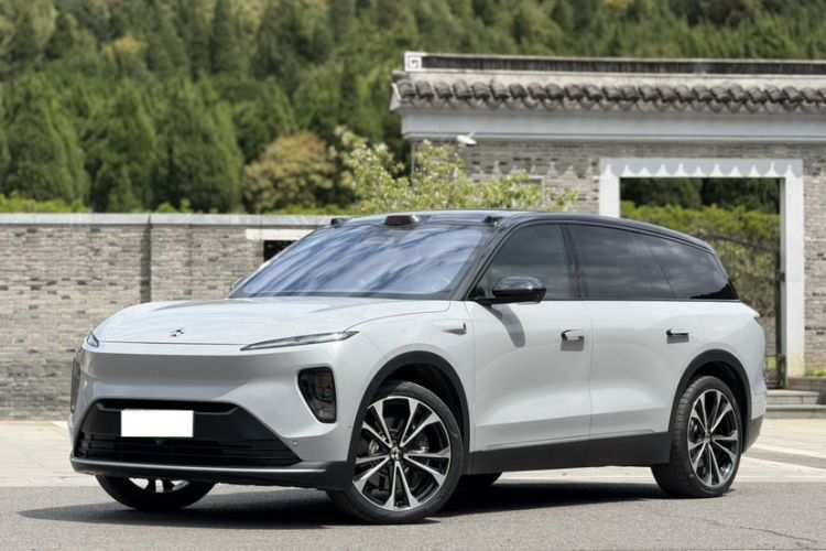 Used Nio ES8 2023 75 kWh Executive Edition
