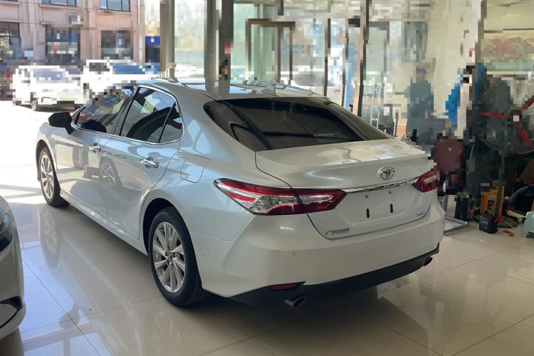 Used Toyota Camry 2021 2.0G Luxury Edition Exterior 4