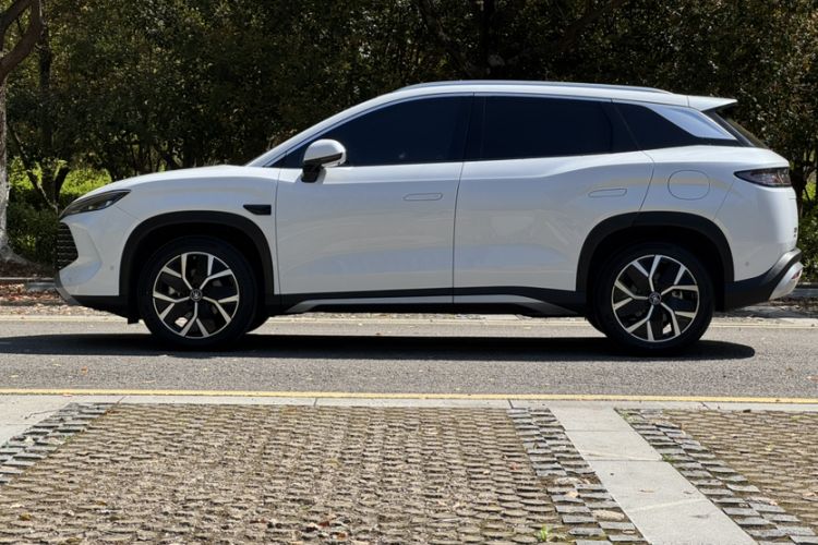 Used BYD Song L DM-i 2025 Intelligent Driving Version 160 km Beyond-Range Type Exterior 2