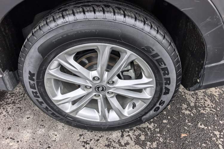 Used Dongfeng Fengon 580 2021 Revised ☆ Star Edition 1.8L Manual Elite Version Exterior 5