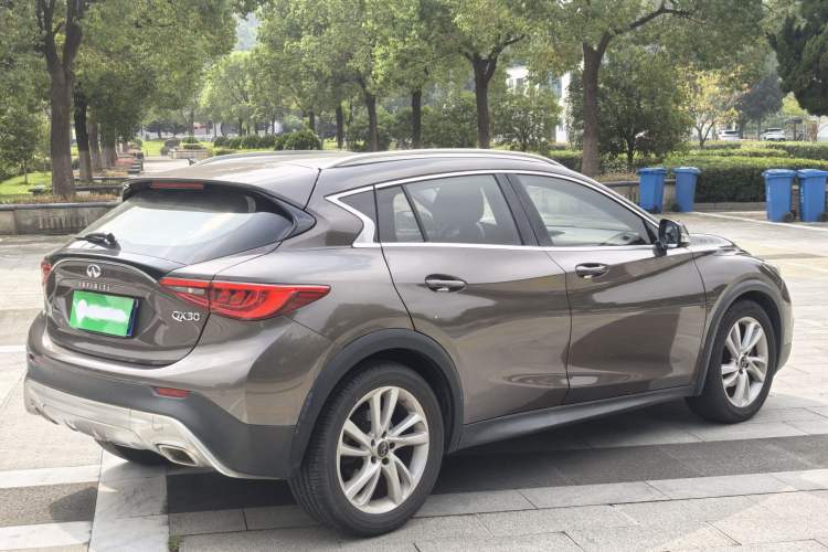 Used Infiniti QX30 2017 1.6T Two-Wheel Drive Fashion Edition
