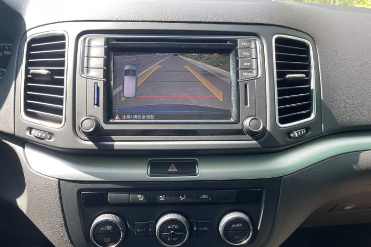 Used Volkswagen Sharan 2018 Revised Version 380TSI Comfort Edition 7-Seater
