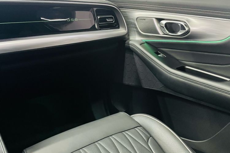 Used GAC Trumpchi GS8 2024 Linghang Series 2.0 TGDI Four-Wheel Drive Luxury Smart Connectivity Version Interior 11