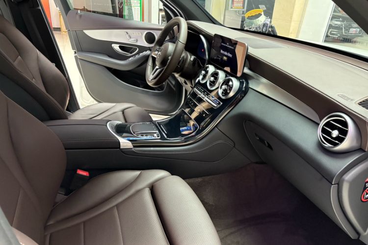 Used Mercedes-Benz GLC 2021 GLC 260 L 4MATIC Dynamic Edition