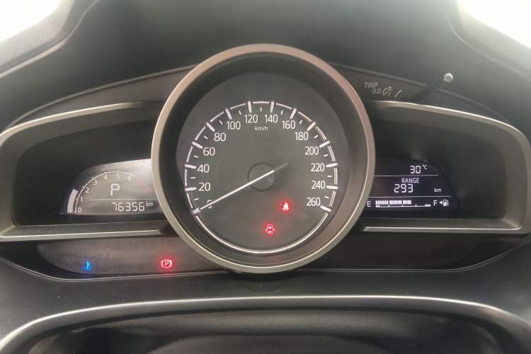 Used Mazda 3 Axela 2017 Sedan 1.5L Automatic Luxury Model China VI Standard