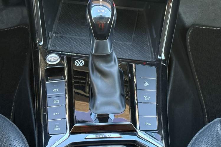 Used Volkswagen Passat New Energy 2020 430 PHEV Hybrid Luxury Edition China VI Standard
