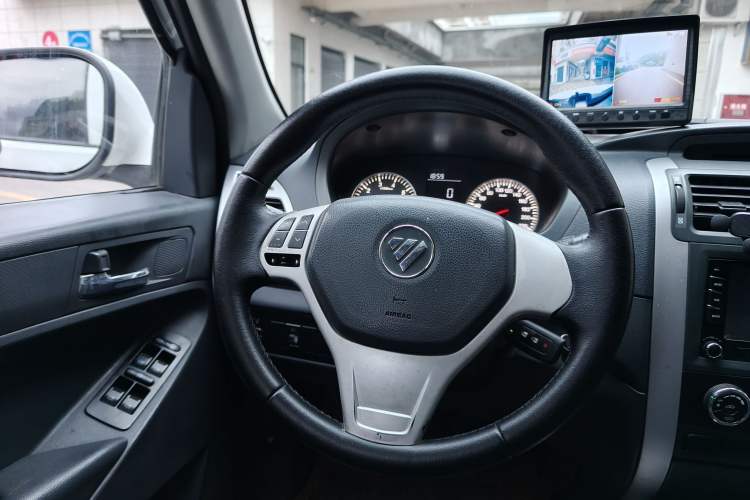 Used Foton Tunland 2017 2.4L E3 Gasoline 4x4 Elite Edition 4G69S4M